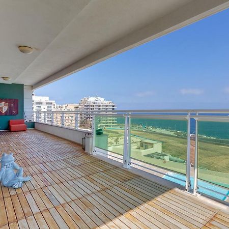 Seafront Apartment In Sliema With Pool, Upmarket Complex 외부 사진